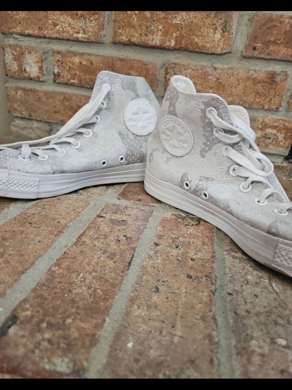 Converse Chuck Taylor All Star High Top Sneakers - White/Camo